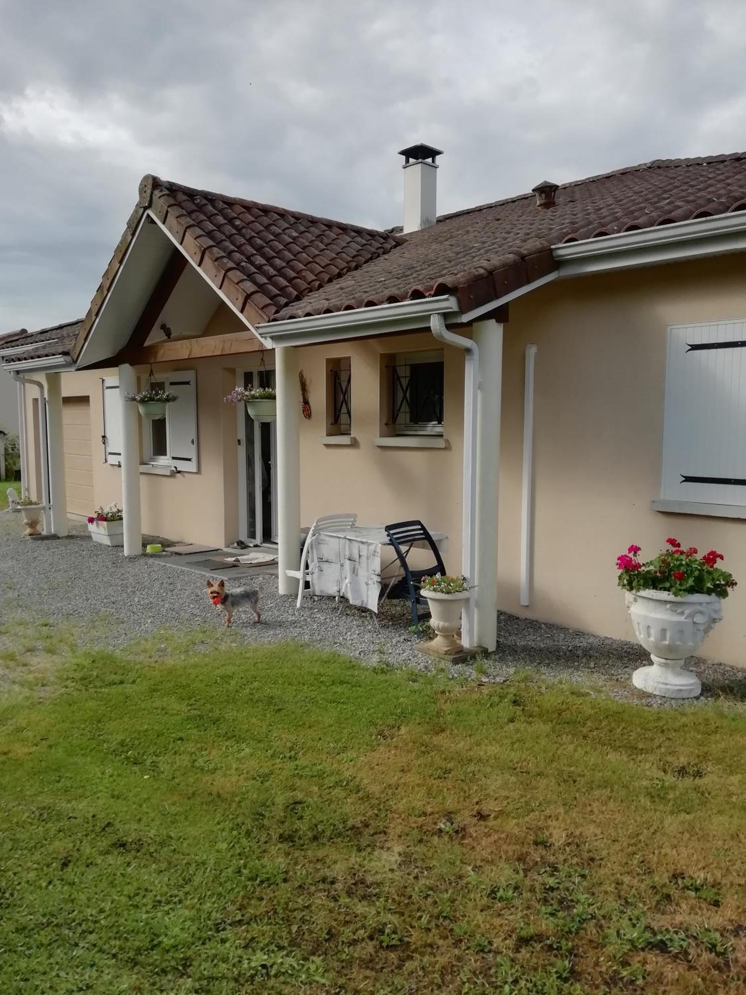 Apartmán Chambre Dans Maison Limoges Exteriér fotografie